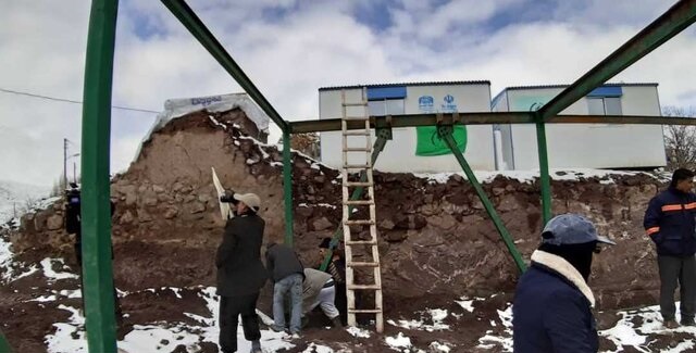 از شایعه تا واقعیت چادر&zwnj;های روستای زلزله&zwnj;زده ورنکش