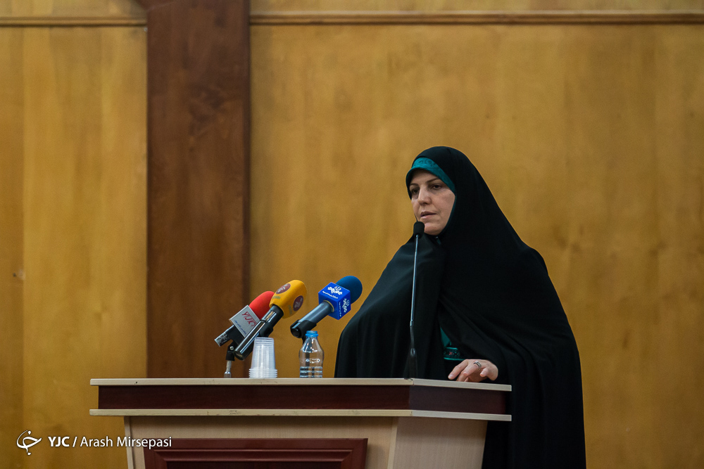 مجلس در هر دوره نسبت به قبل از جایگاه واقعی خود فاصله گرفته است