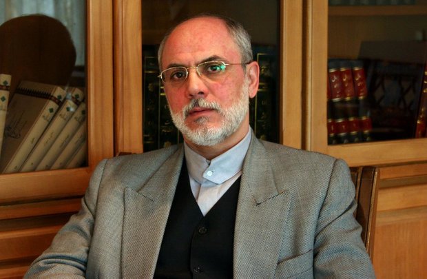 استفاده از ظرفیت پزشکان عمومی در ارائه خدمات طب سنتی///گلی