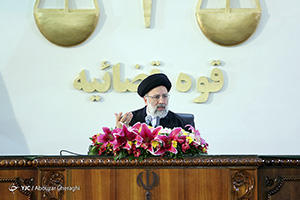 امروز فساد برای همه رنج آور و مصیبت آور شده است/ حاشیه سازی دستگاه قضا را متوقف نمی‌کند
