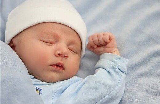 مادر در چه صورتی می&zwnj;تواند برای کودک شناسنامه بگیرد؟