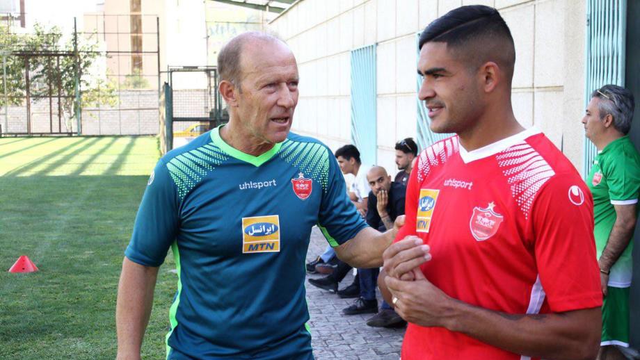 کالدرون، جونیور را از لیست پرسپولیس خارج کرد