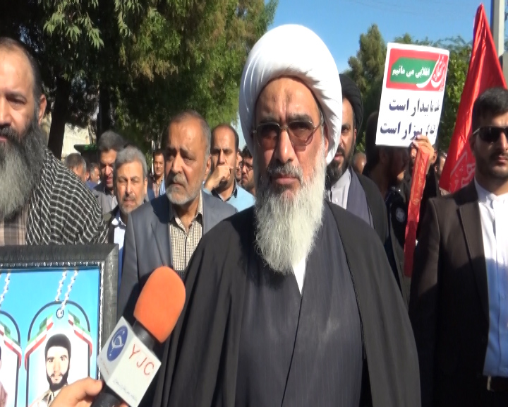 بوشهری ها پایداری خود را برای حفاظت از دستاورد های انقلاب به نمایش گذاشتند