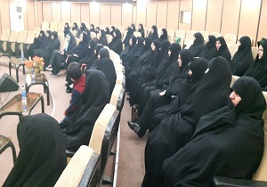 همایش بانوان انقلابی در یزد برگزار شد