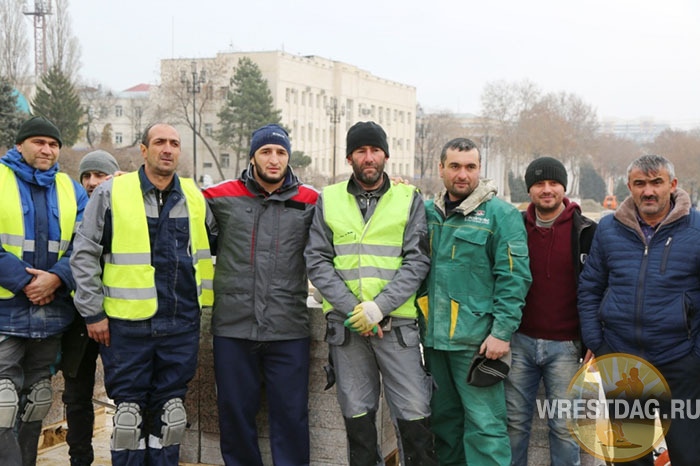 بازسازی میدان مرکزی ماخاچکالا توسط قهرمان نامدار کشتی روسیه