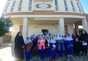 کتابخانه حکیم طوس لالی زیر ذره بین دانش آموزان