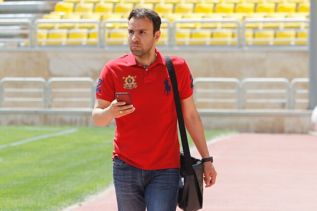 خلیلی: هواداران پرسپولیس، تیم و کادر فنی را حمایت کنند