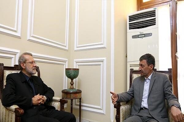 فتاح با رئیس مجلس دیدار کرد