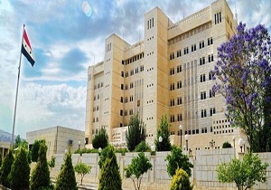 دمشق: ائتلاف آمریکا در رقه باعث مرگ هزاران نفر شده است
