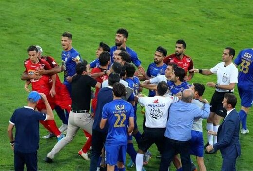 استقلال و پرسپولیس همچنان اسیر در حلقه بسته مدیران