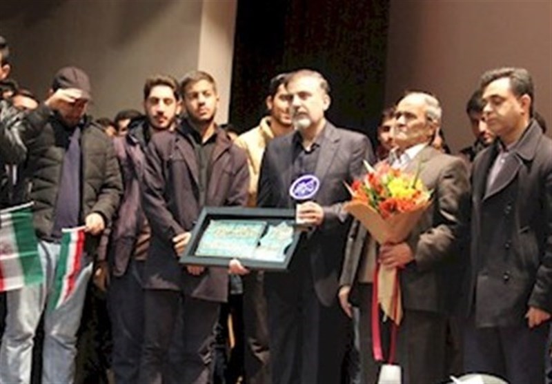سلیمانی: آمریکایی&zwnj;ها گفتند دور ایران را خط بکش تا بهترین امکانات را به تو بدهیم
