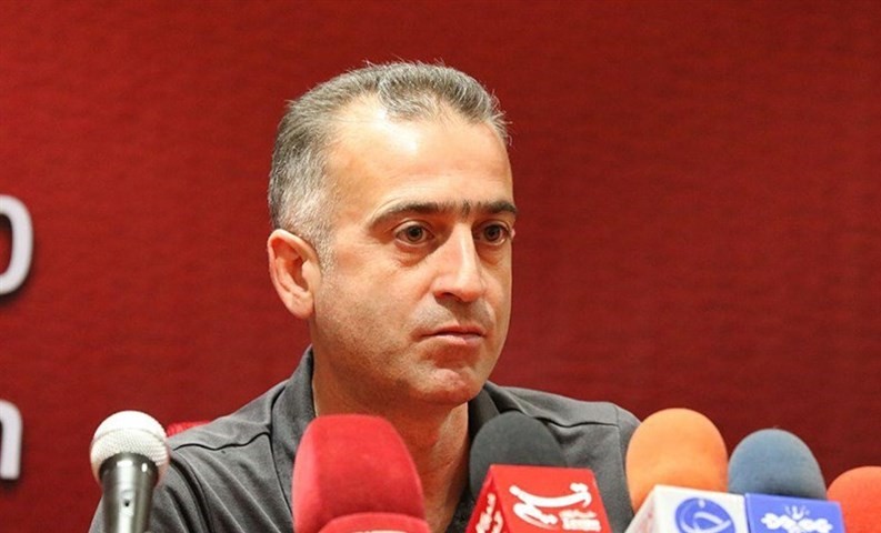 فراز کمالوند از سرمربی‌گری پارس جنوبی جم کناره‌گیری کرد