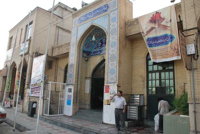 سرقت از یک امامزاده در شیراز
