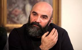 مذاکره با کارگردان &laquo;وارش&raquo; برای ساخت سریال &laquo;بی&zwnj;همگان&raquo;
