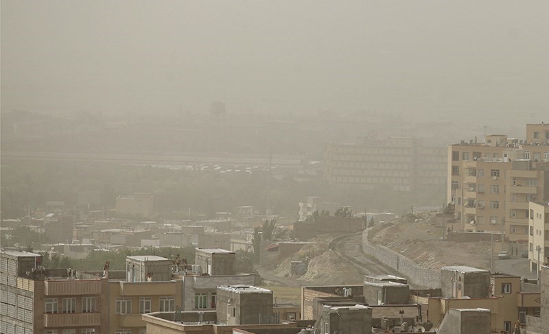 آلودگی هوا در ۲۳ روز همدان
