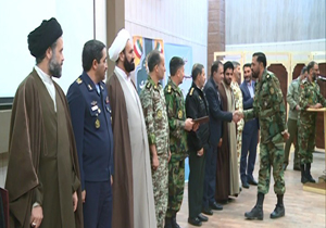 تجلیل از سربازان نمونه یگان‌های نظامی فارس