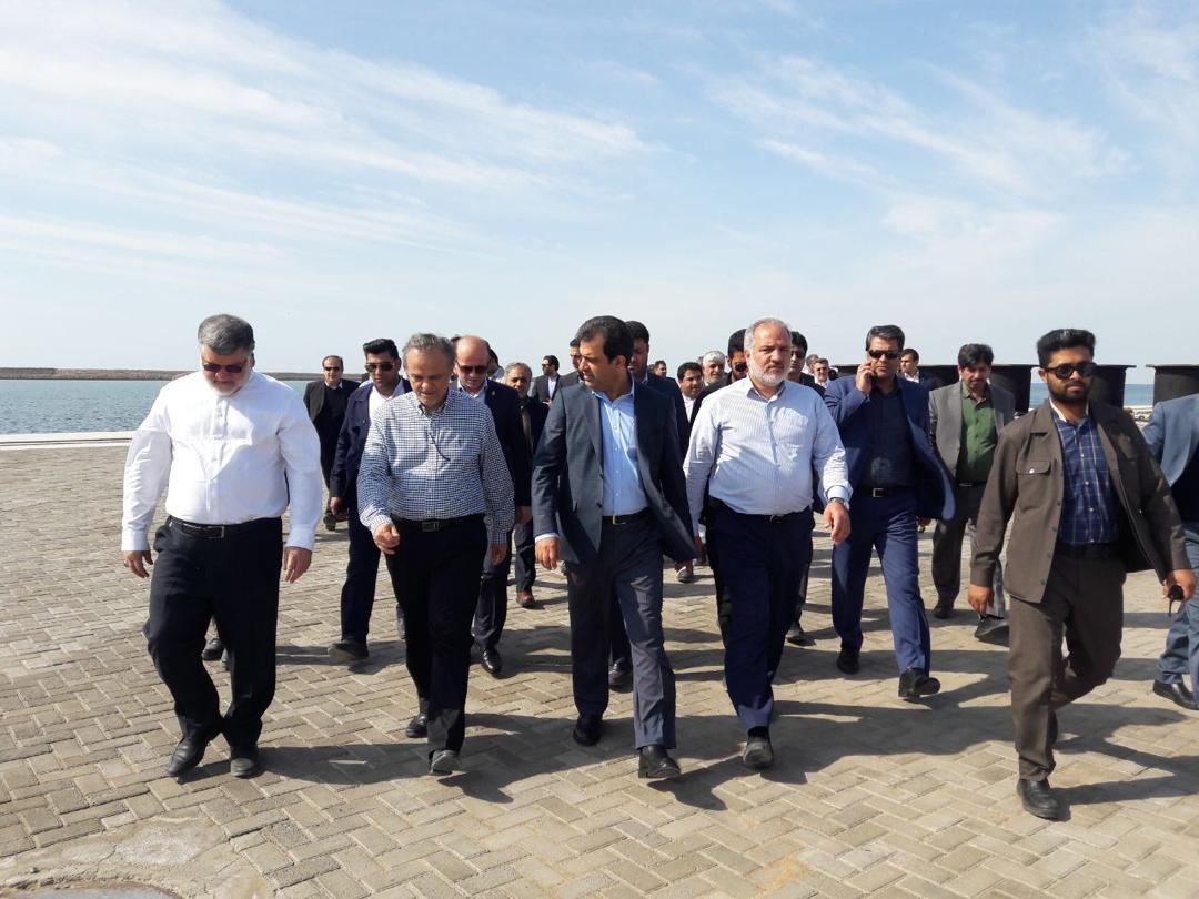 بازدید استاندار خراسان رضوی از محل اجرای طرح انتقال آب به شرق کشور