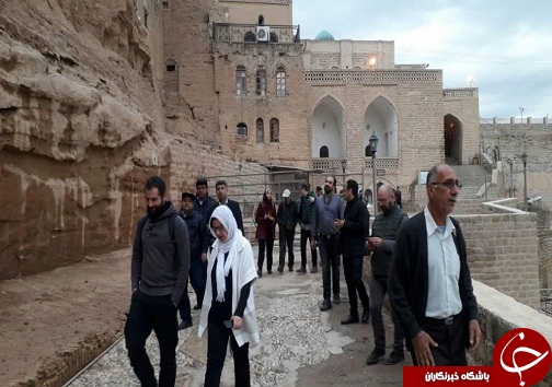 بازدید هیأت سرمایه&lrm;گذار ایتالیایی از بافت تاریخی و سازه&lrm;های آبی شوشتر