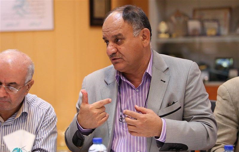 پورحسن: بدهی تیم&zwnj;ها به خارجی&zwnj;ها برای فدراسیون مشکل ساز نیست / مسابقات مقدماتی لیگ پیش از عید تمام می&zwnj;شود