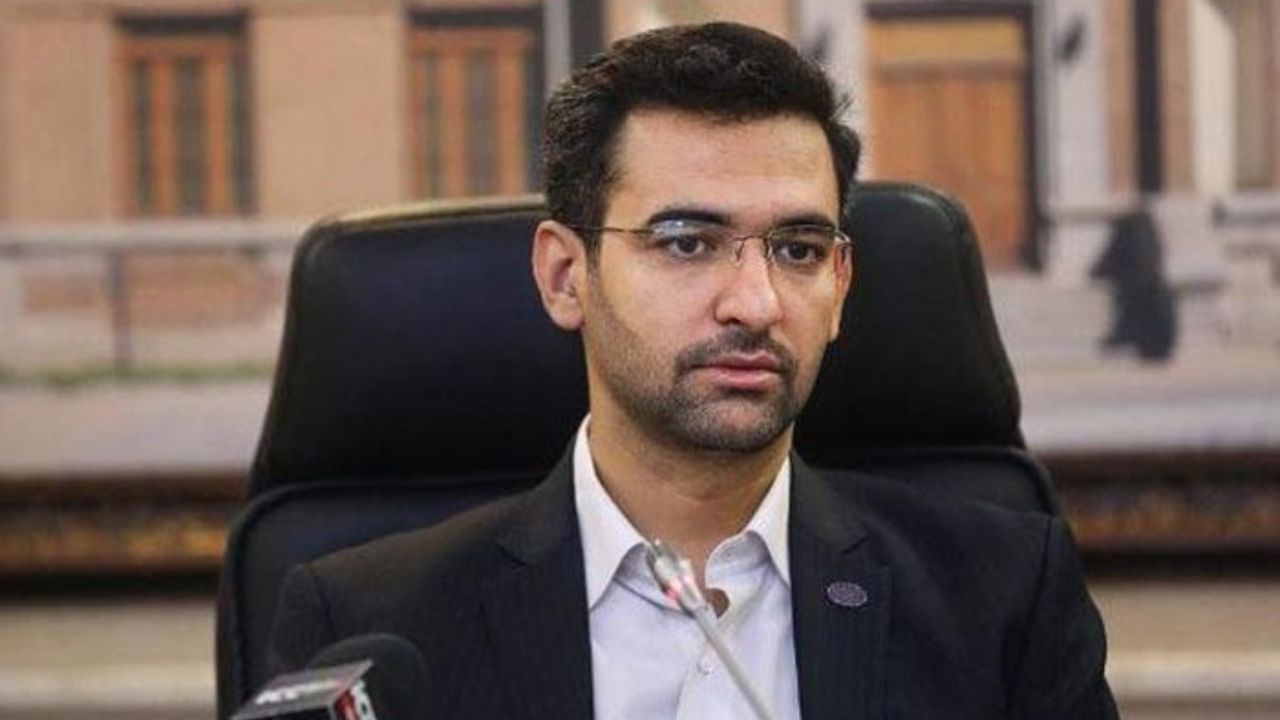 حکایت آذری جهرمی از پشت پرده ۱۰ روزی که ارتباط ایران با جهان قطع شد/ من مسئول قطع ارتباطات نیستم