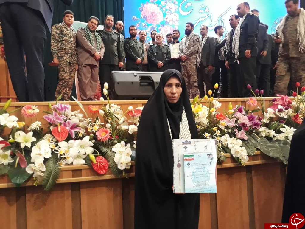بانوی بسیجی دهلرانی برترین فرمانده رده مقاومت کشور شد+ عکس