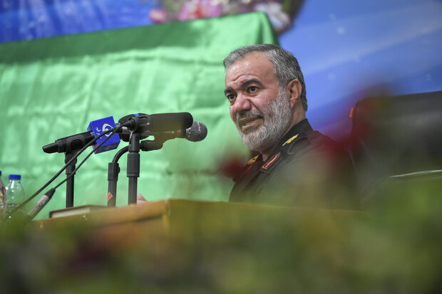 گرفتاری‌های اقتصادی در شأن انقلاب اسلامی نیست