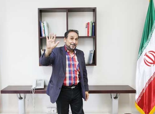 با عمو قناد &laquo;بیدار شو&raquo;