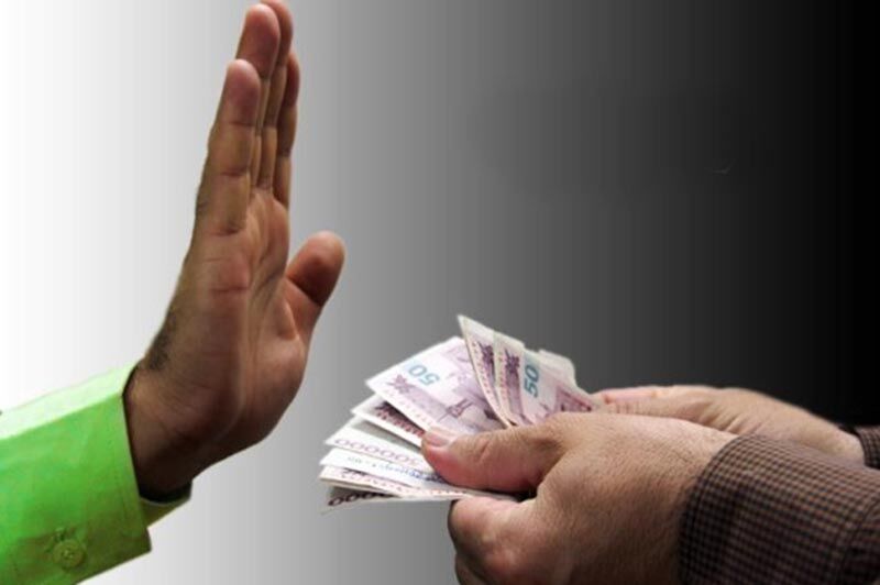 دست رد پلیس درستکار ساوه بر سینه رشوه دهنده