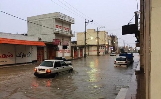 آبگرفتگی معابر و خیابانهای آبادان و خرمشهر براثر بارندگی آبگرفتگی معابر