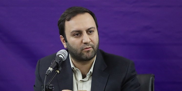 جلساتی با جبهه پایداری داشتیم/ آنها بر وحدت تاکید دارند