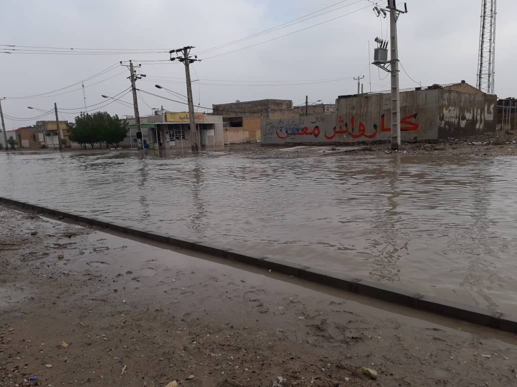 آبگرفتگی معابر و خیابانهای آبادان و خرمشهر براثر بارندگی آبگرفتگی معابر و خیابانهای آبادان و خرمشهر براثر بارندگی