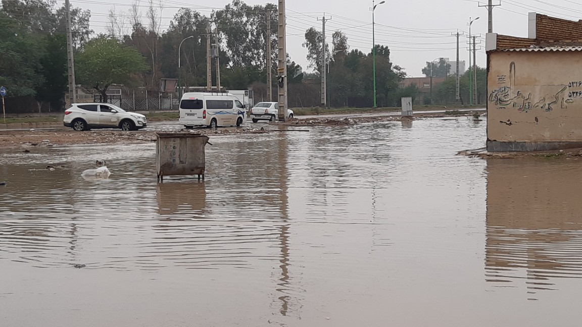 آبگرفتگی معابر و خیابانهای آبادان و خرمشهر براثر بارندگی آبگرفتگی معابر و خیابانهای آبادان و خرمشهر براثر بارندگی