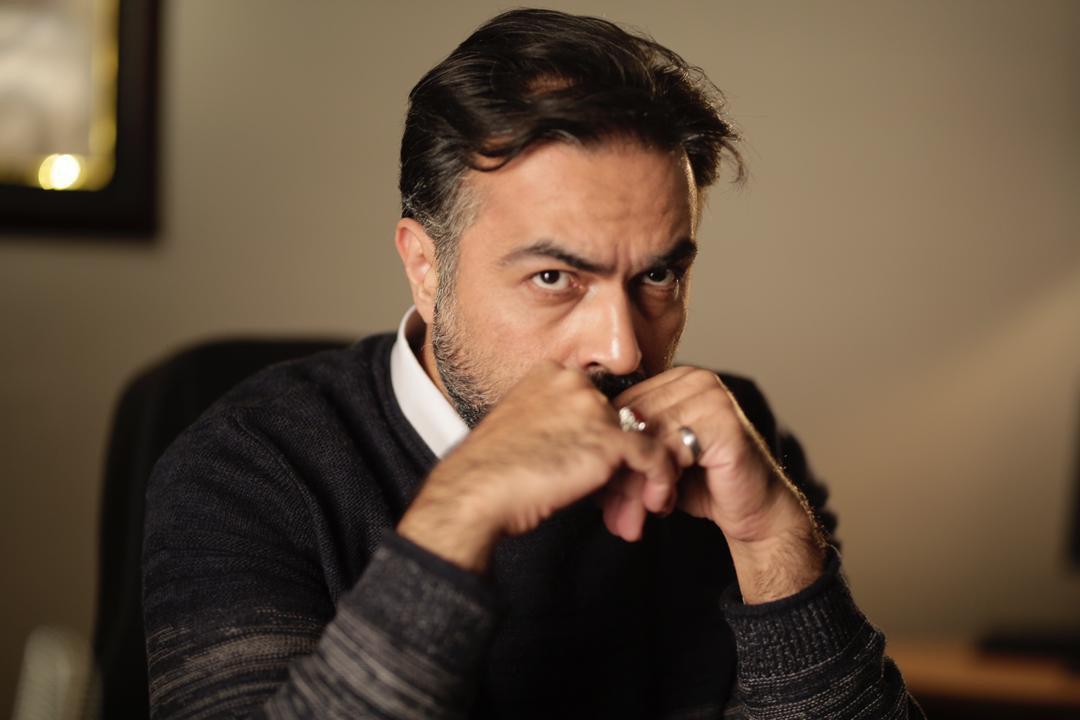 رحیم طوفان «سه سپیده» را کلید زد/ علیرضا جلالی تبار و رامین راستاد همبازی شدند