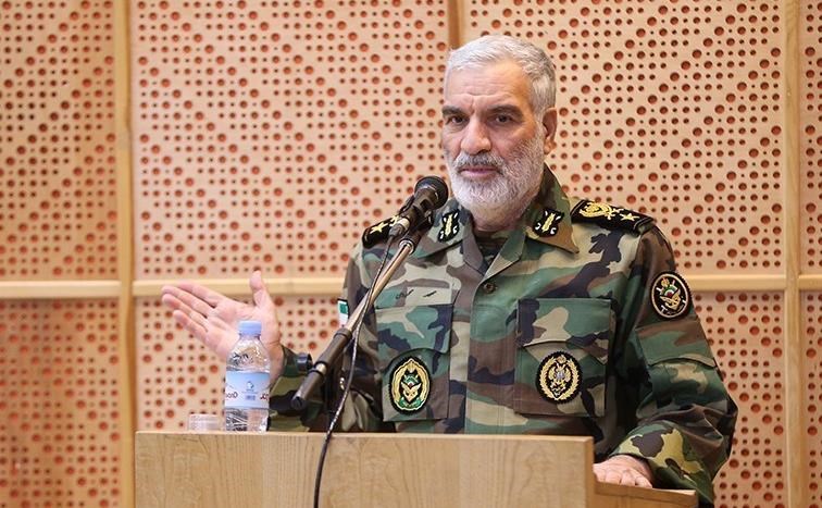 ارتش تحرکات دشمن در مرز‌ها را رصد می‌کند