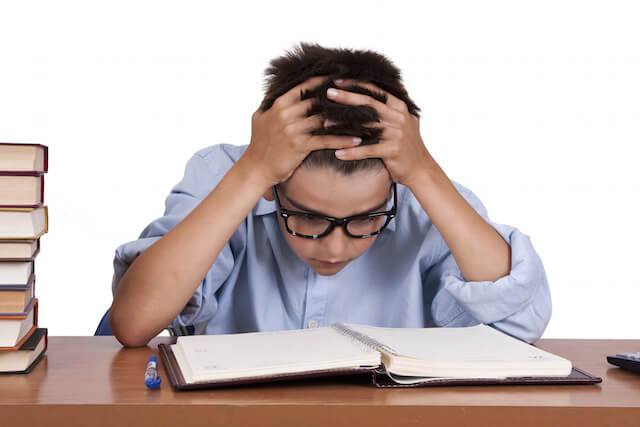 تاثیرات کتب کمک درسی بر دانش آموزان تاثیرات کتب کمک درسی بر دانش آموزان