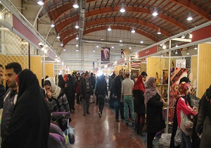 برپایی نمایشگاه شب یلدا در قزوین