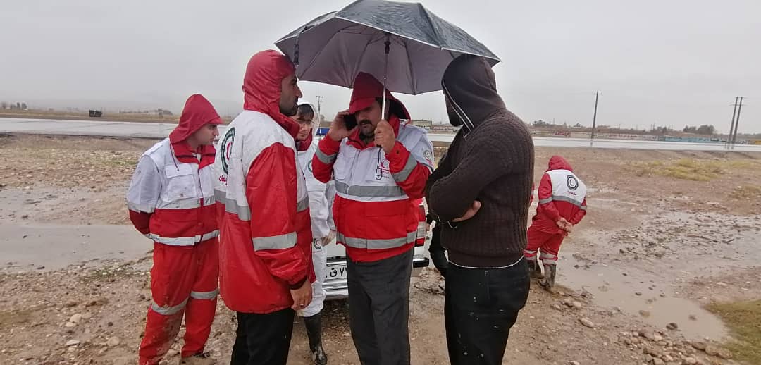 امدادرسانی به ۷۷۶ خانوار در ۸۰ روستای فارس