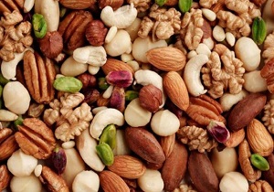 کاهش سی و پنج درصدی قیمت آجیل شب یلدا در یزد