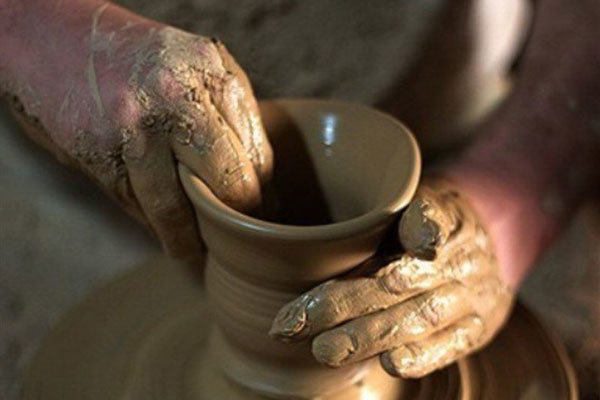مروری بر آثار عربعلی شروه/ بودن یا نبودن در گالری هفت ثمر معنا می&zwnj;یابد
