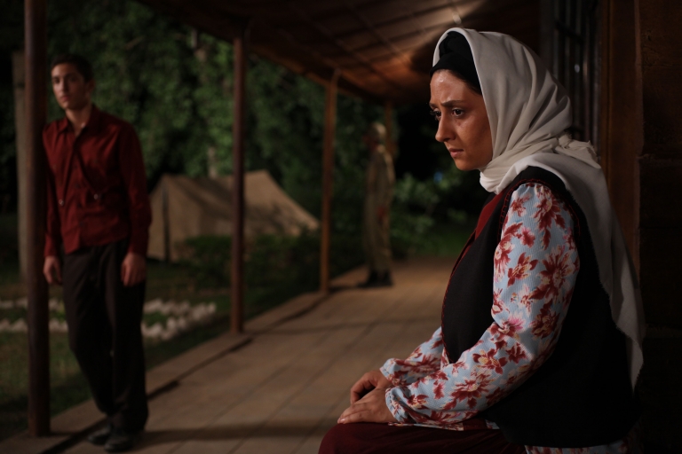 پخش &laquo;وارش&raquo; متوقف نخواهد شد/ هرگز به قومی توهین نمی&zwnj;کنیم