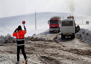 فعالیت ۱۸ اکیپ در طرح زمستانی راهداری شهرستان نیر