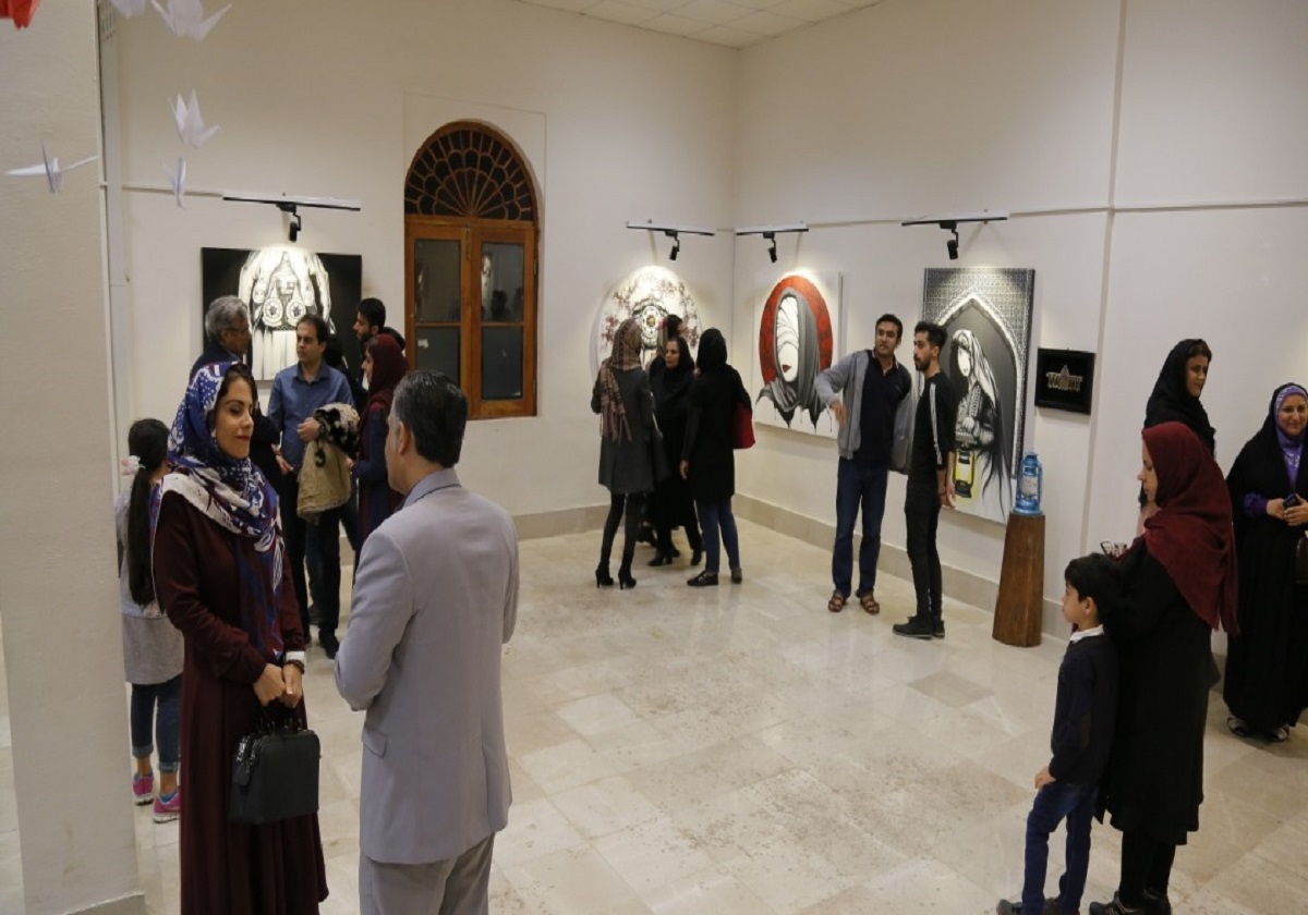 نمایشگاه نقاشی &laquo;آن سوی رویای زنانه&raquo; افتتاح شد
