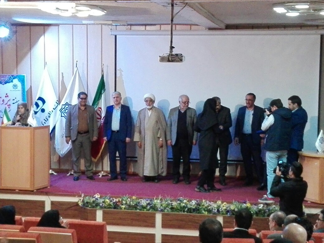 درخشش پژوهشگران دانشگاه علوم پزشکی کرمان/ علوم پزشکی کرمان رتبه دهم تولید علم کشور