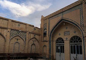 ریزش مسجد مقداد، تخریب ساختمان های اطراف آن را در پی دارد