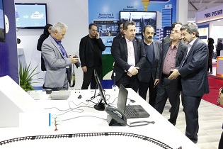تقدیر اتحادیه صنعت مخابرات ایران از معاون وزیر راتباطات برای بازدید از نمایشگاه تلکام