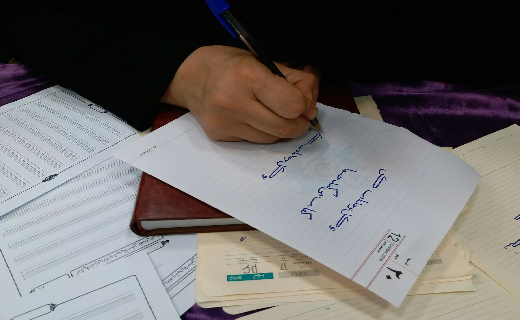 نخستین کارگاه خوشنویسی آسان در بافق برگزار شد/ راه اندازی پویش ۶ میلیون ایرانی خوش خط