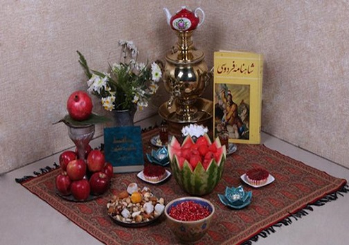 فرصت کنار هم بودن در شب یلدا / رسومات مردم لرستان در شب یلدا + تصاویر فرصت کنار هم بودن در شب یلدا / رسومات مردم لرستان در شب یلدا + تصاویر