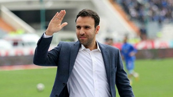 خلیلی: آدم اجیر کردن در فضای مجازی باب شده است/ جونیور با درخواست کالدورن به پرسپولیس آمد و قرارداد بست