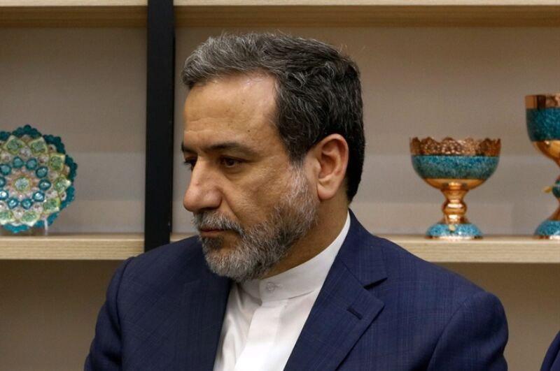 عراقچی: وزارت امورخارجه جایگاه ویژه&zwnj;ای برای صنایع&zwnj;دستی قائل است