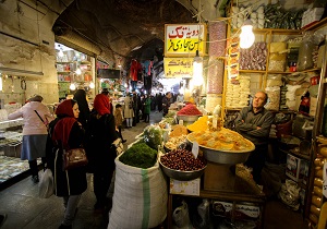 با گران فروشی و کم فروشی به شدت برخورد خواهیم کرد